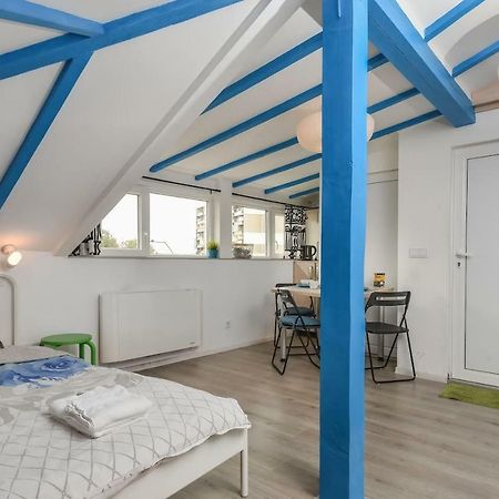 The Ivy House - A Cozy Attic Near The City Center By Flat Mаnager โซเฟีย ภายนอก รูปภาพ