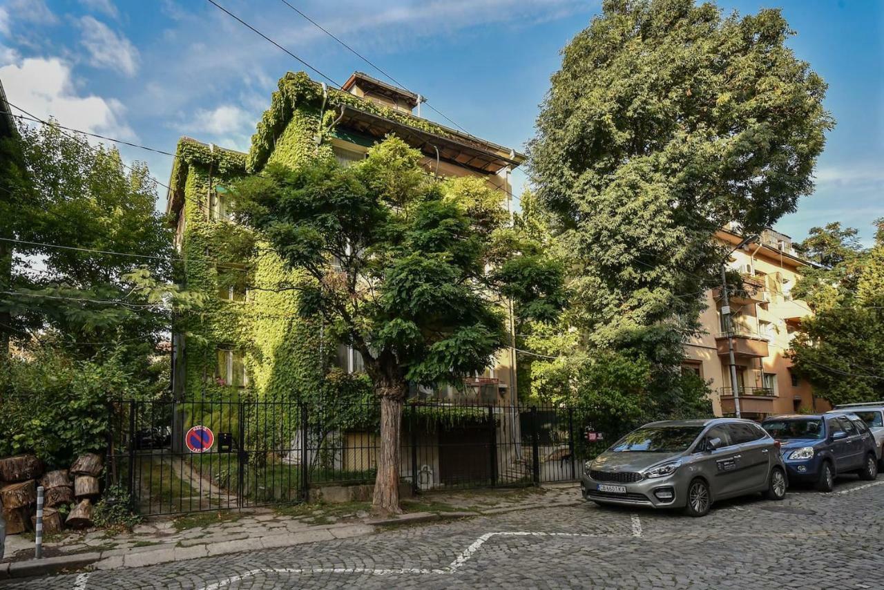 The Ivy House - A Cozy Attic Near The City Center By Flat Mаnager โซเฟีย ภายนอก รูปภาพ